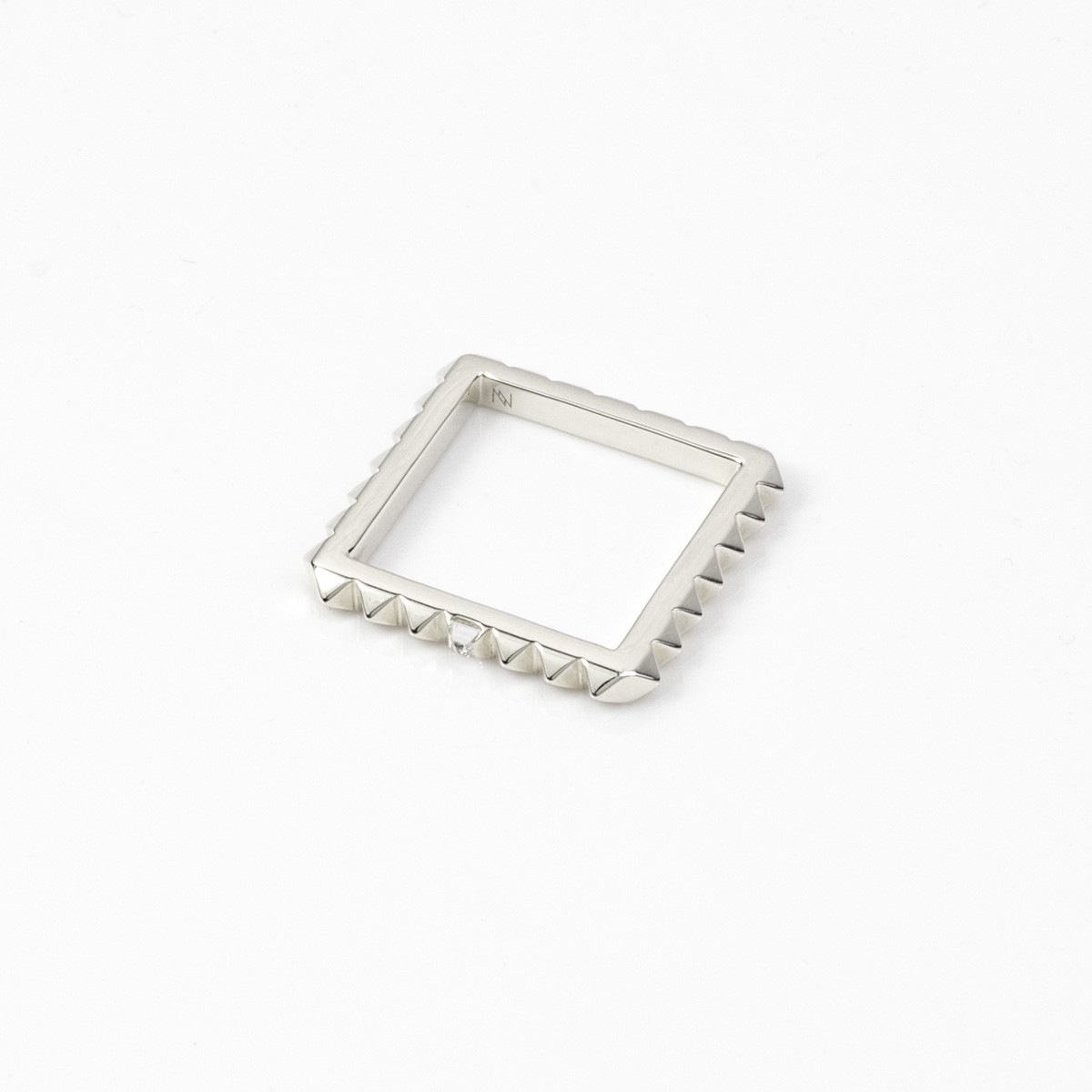 SQUARE STUDS BANGLE【K10 YellowGold】 - ELRINA